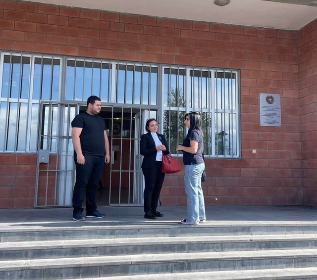 Թագուհի Թովմասյանն «Արմավիր» ՔԿՀ այցի ընթացքում հանդիպել է դատապարտյալների և կալանավորների հետ