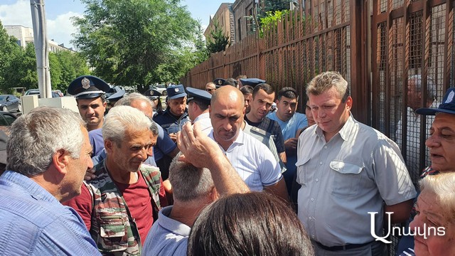 Կոչ ենք անում ՀՀ և Գյումրիի բնակչությանը՝ չհետևել իշխանության հայտարարություններին ու սադրանքներին, շարժվել բացառապես հայ ժողովրդի շահերով. հայտարարություն