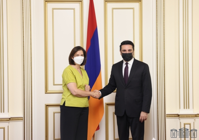 Ալեն Սիմոնյանը շեշտել է՝ Հայաստանը տարածքային պահանջներ չունի իր հարևանների հանդեպ