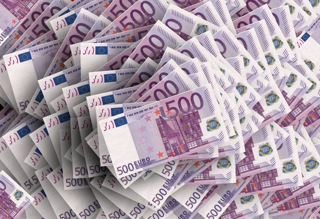 Բանկի աշխատակիցը խարդախությամբ հափշտակել էր ավանդատուի 50.000 եվրո գումարը
