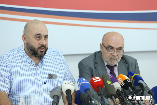 «Պատկերացրեք՝ փոքր բնակավայրում մի ընտանիք միացնում է հեռուստացույցը եւ սեւ էկրան է տեսնում». 5 հանրապետական ալիքները չեթերազրկվեցին