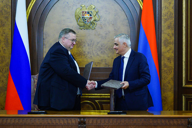 Մհեր Գրիգորյանը և Ալեքսեյ Օվերչուկը ստորագրել են ՀՀ կառավարության և ՌԴ կառավարության միջև 2022-2025թթ. տնտեսական համագործակցության ծրագիրը