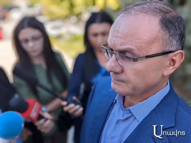 Սեյրան Օհանյան․ «Գնանք իր կողքին կանգենք ու տեսնենք, թե ինքն ինչպե՞ս է հանձնում Հայաստանը»