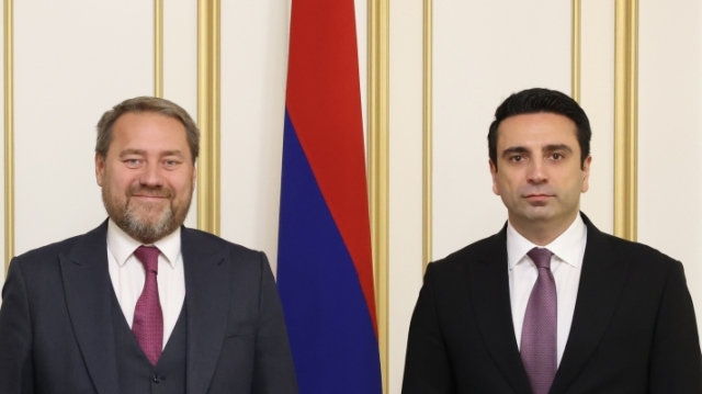Ալեն Սիմոնյանն ընդունել է Սանկտ Պետերբուրգի Օրենսդիր ժողովի նախագահին