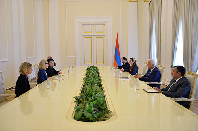 Համաշխարհային բանկն ավանդաբար կարևոր դեր է ունեցել Հայաստանի տնտեսության կայուն զարգացման գործում՝ աջակցելով պետական և մասնավոր հատվածներին