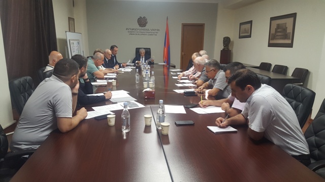 Տեղական արտադրության ցեմենտի որակը՝ Քաղաքաշինության կոմիտեի նախագահին կից խորհրդի նիստի օրակարգում