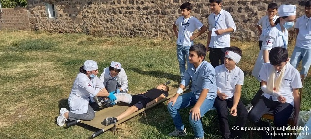 Եղվարդի դպրոցում ուսումնավարժություն է անցկացվել. հրդեհից տուժած աշակերտները տարհանվել են