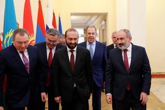 Ստաբիլ, քրոնիկ դժգոհություն Հայաստանից
