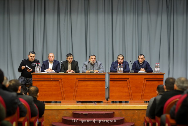 Մենք այս բարդ ճանապարհը պետք է անցնենք միասին. Ռուբեն Վարդանյանը հանդիպումներ Է ունեցել տնտեսվարող սուբյեկտների, հանրային սննդի օբյեկտների սեփականատերերի հետ
