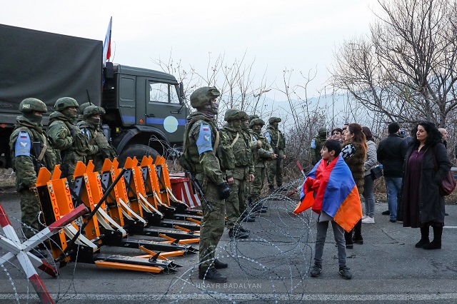 «Մի պատառ էլ սպասեք, ամսի 26-ին իմանալու ենք ճանապարհների բաց ու փակ լինելը»․ արցախցի ցուցարար