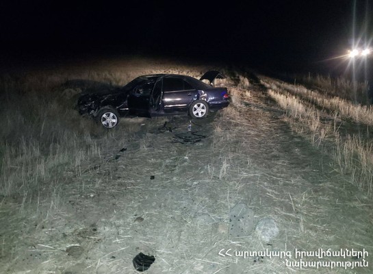 «Mercedes-Benz E»-ն մոտ 25մ. գլորվելով, հայտնվել է դաշտամիջյան հատվածում. վարորդը տեղում մահացել է