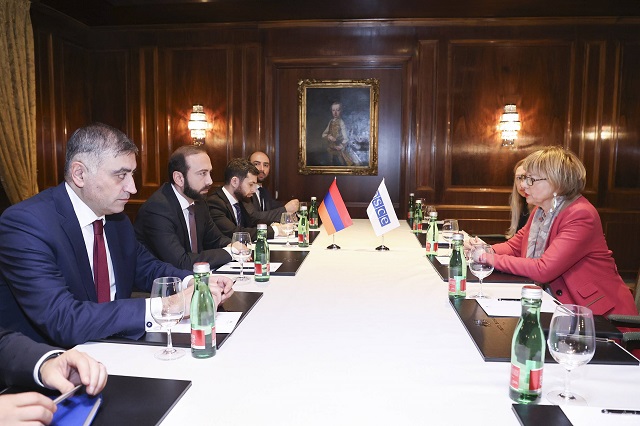 Արարատ Միրզոյանը ԵԱՀԿ Գլխավոր քարտուղարի հետ հանդիպմանը շեշտել է միջազգային հանրության գործուն քայլերի անհրաժեշտությունը` Լաչինի միջանցքի ապաշրջափակման համար