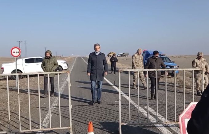 Ինչո՞ւ չեք բացում սահմանը. Կարո Փայլանն այցելել է հայ-թուրքական սահման