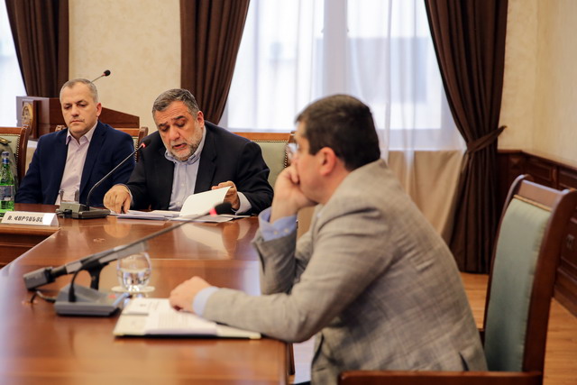 Ադրբեջանում ապօրինի պահվող Արայիկ Հարությունյանի և Ռուբեն Վարդանյանի գործով դատաքննությունը կսկվի հունվարի 17-ին