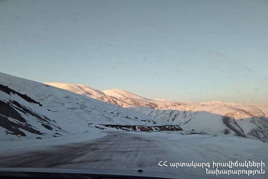 Կան փակ և դժվարանցանելի ավտոճանապարհներ․ Հայաստանի մի քանի քաղաքներում տեղում է ձյուն