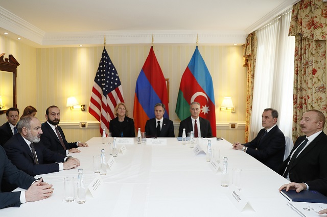 Նիկոլ Փաշինյանի, Էնթոնի Բլինքենի և Իլհամ Ալիևի եռակողմ հանդիպմանն անդրադարձ է կատարվել Հայաստանի և Ադրբեջանի միջև խաղաղության պայմանագրի նախագծի շուրջ աշխատանքների ընթացքին