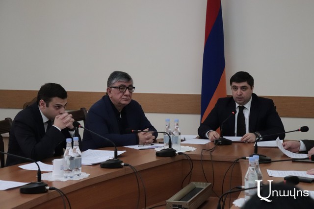 Րոպեներ առաջ է կառավարությունը ԱԺ-ին տեղեկացրել, որ փոխնախարարն ազատվել է զբաղեցրած պաշտոնից ու չի գա