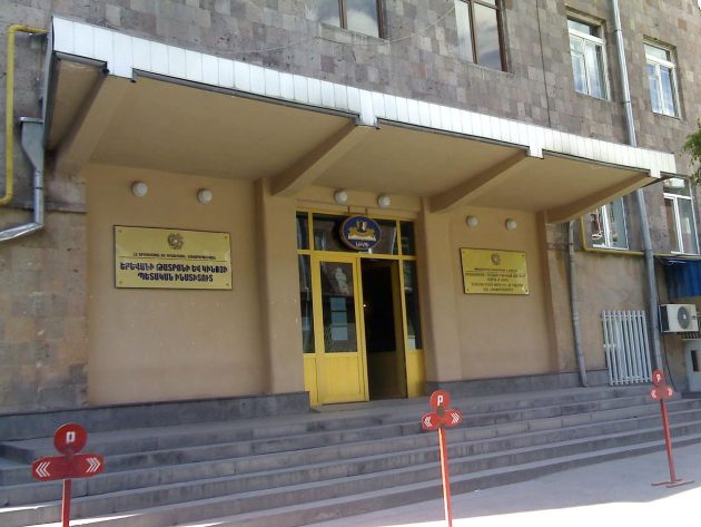 ԵԹԿՊԻ-ն ռեկտոր չունի, Հենրիկ Հովհաննիսյանն էլ հրաժարվել է խորհրդի նախագահի պաշտոնից