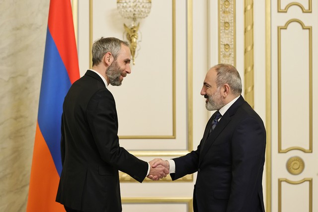 Փաշինյանը և Չեխիայի դեսպանն անդրադարձել են Լաչինի միջանցքն ապօրինի շրջափակելու հետևանքով Արցախում ստեղծված հումանիտար ճգնաժամին