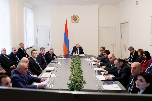 Քաղավիացիայի կոմիտեն նույն ճանապարհային ոստիկանությունն է, միայն թե՝ օդում: Ավիացիոն իշխանությունը նման բաներ անելու իրավունք չունի՝ գներ իջեցնի, հարկ ու տուրք իջեցնի եւ այլն. Հակոբ Ճաղարյան. «Հրապարակ»