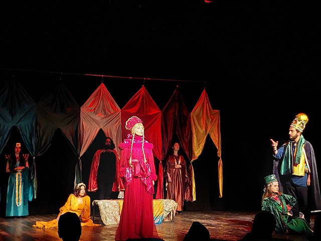 Իրանական «Յոթ գեղեցկուհիներ» ներկայացումը` ԵԹԿՊԻ-ի Երիտասարդական թատրոնի բեմում