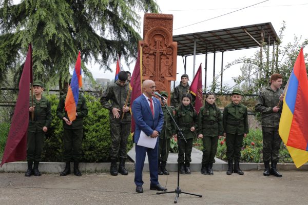Այգեհովիտ գյուղում տեղադրվել է խաչքար` հայրենիքի պաշտպանության համար նահատակված հերոսների հիշատակին