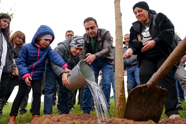 Արցախյան պատերազմների զոհերի հիշատակին նվիրված անտառապուրակը հիմնվում է հերոսների ծնողների ձեռքերով