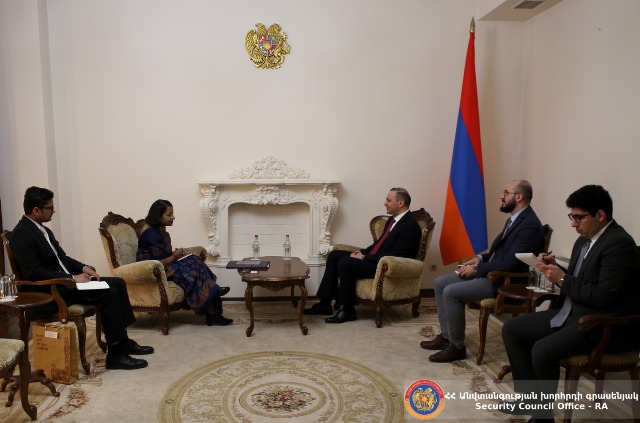 Հայ-հնդկական հարաբերություններն այսօր արդեն գտնվում են ամենաբարձր մակարդակի վրա. Արմեն Գրիգորյանն ընդունել է դեսպան Նիլակշի Սահա Սինհային