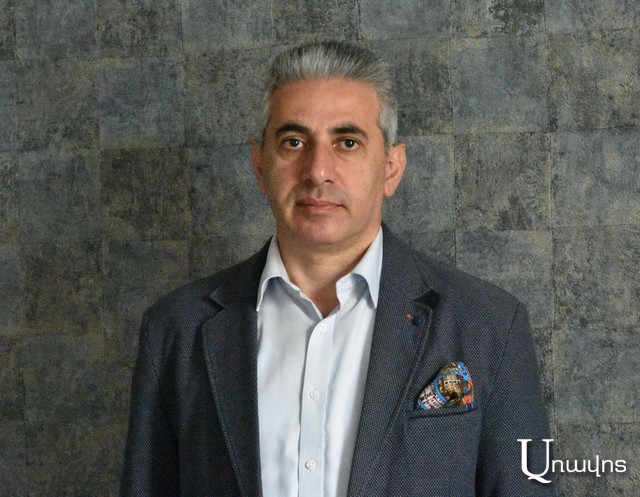 Էդգար Ղազարյան․ «Տիկինը ՔՊ-ի կողմից առաջադրվել եւ ՔՊ-ի կողմից ընտրվել է, որպեսզի Հայաստանում պաշտպանի ադրբեջանցի մարդասպան-դիվերսանտի՞ շահերը»
