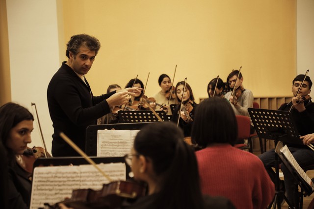 Սերգեյ Սմբատյանը վարպետության դաս է անցկացրել «Չայկովսկի» կամերային նվագախմբի երաժիշտների համար   
