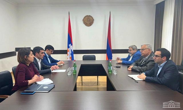 ՀՅԴ Բյուրոյի ներկայացուցիչներն ու Արցախի արտաքին գործերի նախարարը մտքեր են փոխանակել ստեղծված իրավիճակում Արցախի շահերի միջազգային պաշտպանության և այլ հարցերի ուղղությամբ