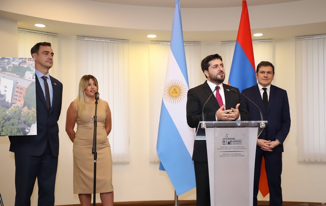 Արգենտինահայ համայնքի պատմությունը, նահանգում հայկական ժառանգությունը «Հայկական Բուենոս Այրես» պատկերագրքում