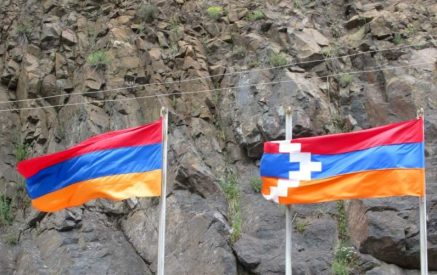 Հասել ենք այն վիճակին, որ մոնոէթնիկ Հայաստանում հայապահպանության խնդիր ենք դնում. Վահե Հովհաննիսյան