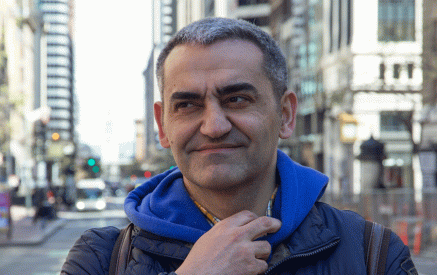 Սուրեն Մանուկյան. «Սա մի նոր չարիք է, երբ Հայաստանում տպագրվող հանդեսները զանգվածաբար անցնում են վատ անգլերենով տպագրվելուն»