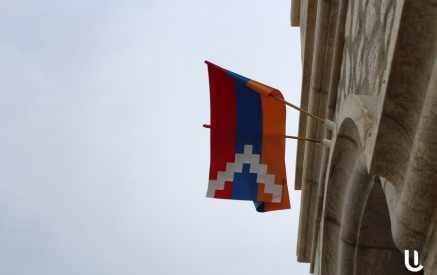 «Մտան Շուշի, ասացին՝ «Շուշին Ստեփանակերտը չէ», մտան Ստեփանակերտ, ասացին՝ «Սյունիքը չէ», սպառնացին Սյունիքին, ասացին՝ «Երևանը չէ». պոլսահայ լրագրողի հոդվածը