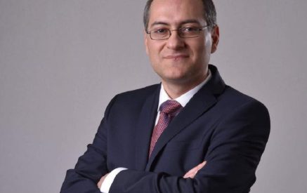 «Նա կկծի, կլացի, քացի կտա, կգոռա ու կսպառնա, որ կբողոքի վերին ատյաններ, բայց… Թեթև տարեք, դա հին իջևանյան ադաթ ա». Մուսինյանը՝ Փաշինյանի մասին