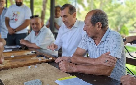 «Ինձ հետաքրքիր չի քո ասֆալտ փռելը, ինձ հետաքրքիր է հայրենիքի սահմանը պաշտպանեք». քաղաքացին՝ Թարվերդյանին