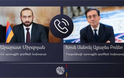 Միրզոյանը Իսպանիայի արտգործնախարարի հետ հեռախոսազրույցում ներկայացրել է շրջափակման հետևանքով հումանիտար ճգնաժամի ծայրահեղ բացասական հետևանքները ԼՂ ժողովրդի համար