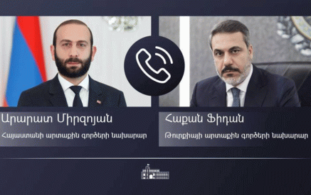 Արարատ Միրզոյանը հեռախոսազրույց է ունեցել Թուրքիայի արտգործնախարարի հետ