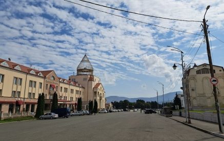 Ստեփանակերտում քանդվել են ևս 2,5 հեկտար բնակելի շենքեր