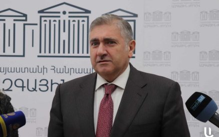 «Սա շուտ պետք էր անել, ոչ թե ողբալ, ասել՝ փող ունենք, մեզ զենք չեն տալիս». Արթուր Խաչատրյանը՝ Ֆրանսիայից զենք գնելու մասին