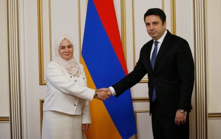 Դեսպանի հետ հանդիպմանը Ալեն Սիմոնյանը բարձր է գնահատել ԱՄԷ-ի հավասարակշիռ արտաքին քաղաքականությունը