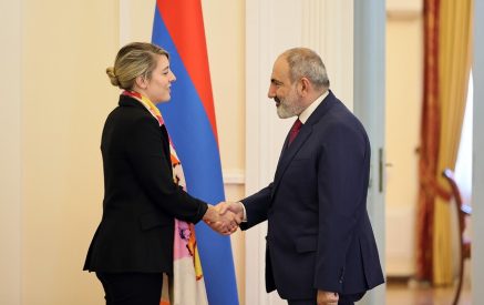 Մեր նպատակը Հայաստանին օգնելն է այս դժվար իրավիճակում. Մելանի Ժոլի