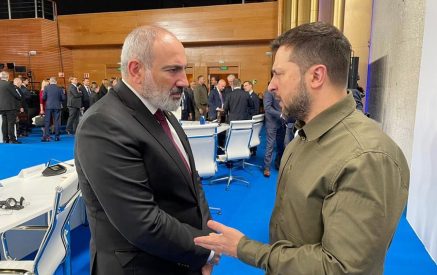 Լիահույս եմ, որ մեր համատեղ ջանքերն իրենց նպաստը կբերեն Հայաստանի և Ուկրաինայի հարաբերությունների շարունակական զարգացմանը. Նիկոլ Փաշինյանը շնորհավորել է Վոլոդիմիր Զելենսկիին
