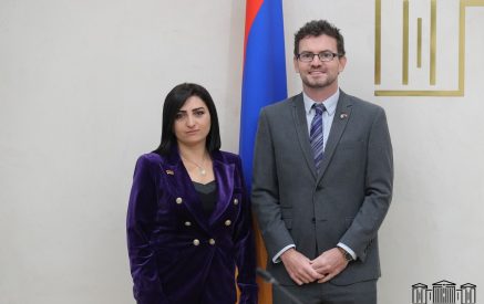 Արցախի ժողովրդի ինքնորոշման իրավունքի իրացման միջազգային ճանաչումն օրհասական է. Թագուհի Թովմասյանը՝ դեսպան Գալագերին