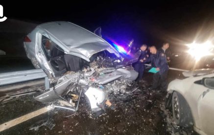 Ողբերգական ավտովթար՝ Գյումրի-Երևան ավտոմայրուղու վրա՝ «Ռուբլյովկա» ռեստորանի մոտ․ 3 հոգի մահացել են