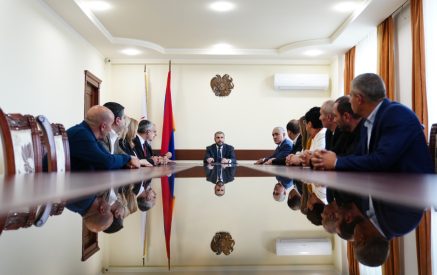 Փամբուխչյանը ներկայացրել է Նոր Նորք, Դավթաշեն և Մալաթիա-Սեբաստիա վարչական շրջանների նոր ղեկավարներին