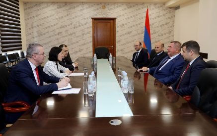 Հայաստանի կառավարությունն էականորեն մեծացրել է ուշադրությունը սամբո մարզաձևում բարձր արդյունքներ գրանցող մարզիկների նկատմամբ. ԿԳՄՍ նախարար