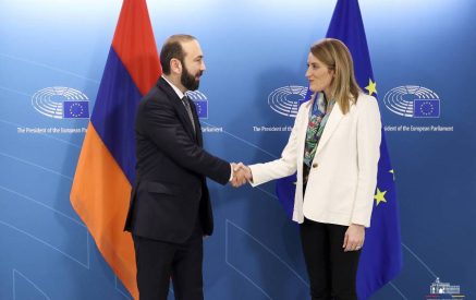 Արարատ Միրզոյանը և Ռոբերտա Մեցոլան մտքեր են փոխանակել ՀՀ-ԵՄ գործընկերության օրակարգի շուրջ