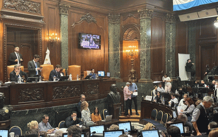 Բուենոս Այրեսի ինքնավար քաղաքի խորհրդարանը՝ 59 կողմ, 1 ձեռնպահ քվեարկությամբ ընդունեց Ադրբեջանի Հանրապետության կողմից ԼՂ-ի նկատմամբ իրականացրած գործողությունները դատապարտող հայտարարություն